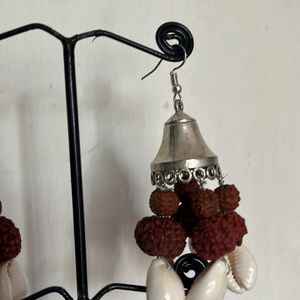 Rudraksh And Sea Shell Jhumka