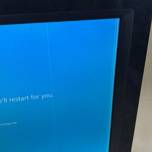 LENOVO ALL IN ONE COMPUTER Display Issue