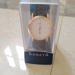 Sonata analog leather Watch.