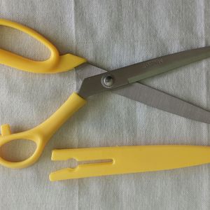 Tailoring scissors