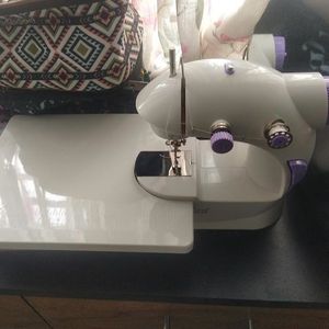 Mini Sewing Machine