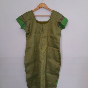 Green Kurta Set (Women's)