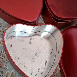 Tin Box Heart Shape