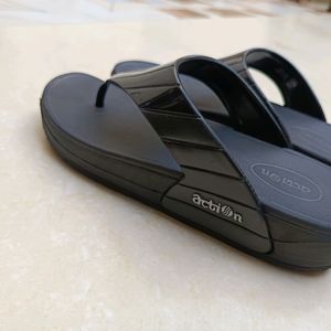 Black Colour Flat Chappals