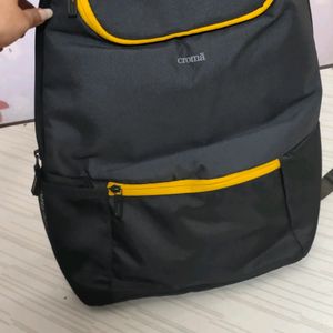 Croma laptop backpack