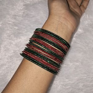 RED AND GREEN GLITTER BANGLES