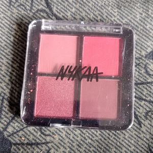 Nykaa 4 In 1 Eyeshadow Pallet