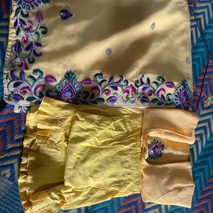 Embroidered Saree With Blouse