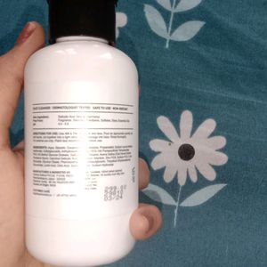 Minimalist Salicylic Acid Cleanser