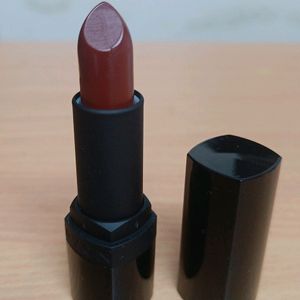 Avon Ultra Perfectly Matte Lipstick