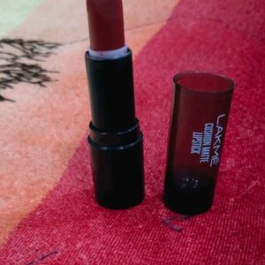 Matte Lipstick Lakme