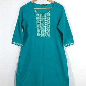 Green Embroidered Kurtas(Women’s)