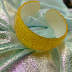 Beautiful Yellow Shimmer Bracelet