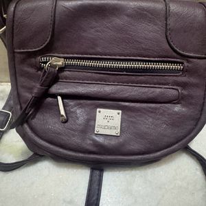 Madame Sling Bag