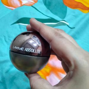 Lakme Absolute Mouse Foundation