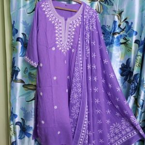 New/Unused Embroidered Kurta Full Set