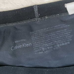 Calvin Klein 32 Size