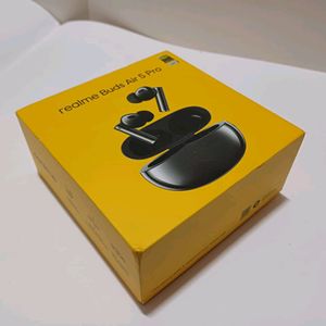 Realme 5 pro earbuds
