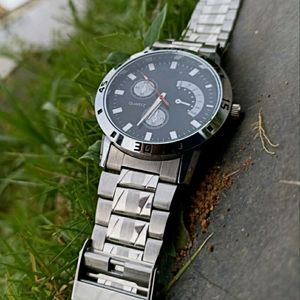 Unused Premium Silver Wrist Watch For Man & Women