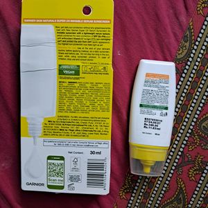 Garnier Super UV Invisible Serum Sunscreen SPF50