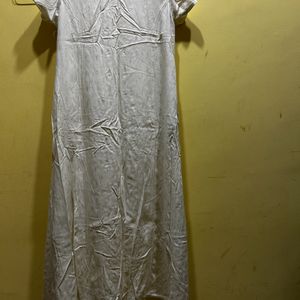 Avaasa Off-White High-Low A-Line Kurta Size L