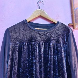 30rs Off 🚚Dark Grey Velvet Top (Women's)