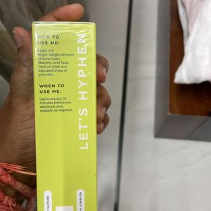 HYPHEN MATTE MAX VELVET TOUCH SUNSCREEN