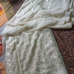 White Saree For Daily Wear