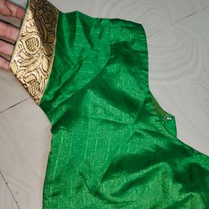 Green Saree With Blouse