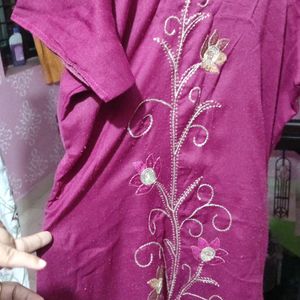 2 Embroidery Kurthi With 1dupatta💯