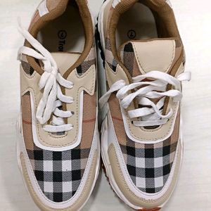 Tronistor New Beige And Checked Shoes