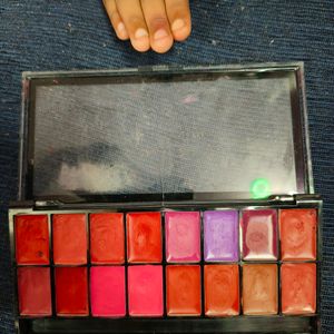 lMars 16 Stunning Shades Matte  Lipstick Pallete