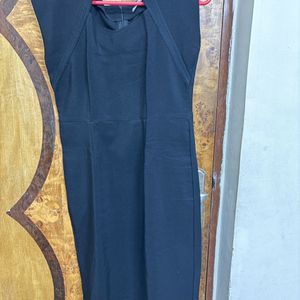 Formal Elegant Knee Length Black Dress - Must Grab