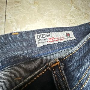 Diesel 32 Jeans Straight Fit