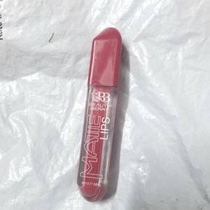 Beauty Berry Matte Lipstick