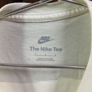 Nike Mens Tshirt