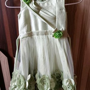 Girls dress