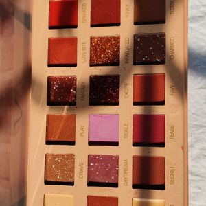 Girl Beauty Eyeshadow 18 Color Palette