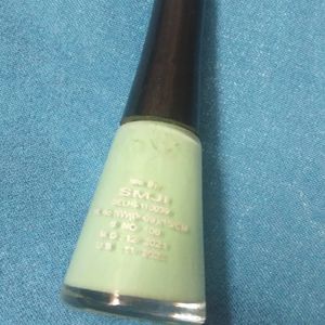 Fluorocent Green Nailpaint