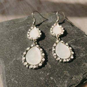 White Danglers