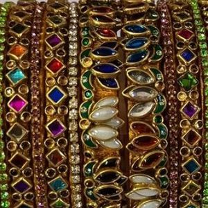 Handmade Multi Colour Kundan Thread Bangles Set