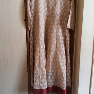 Classy Off-white Anarkali Kurta