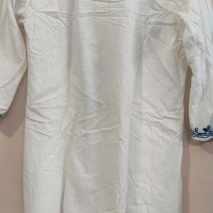 Short Chikankari Kurti