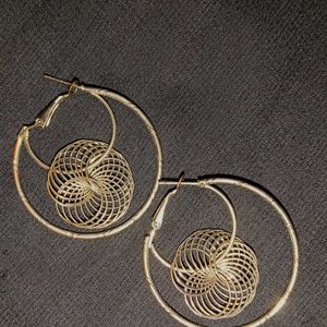 Earings