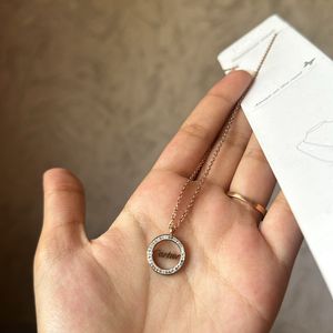 Minimal Necklace