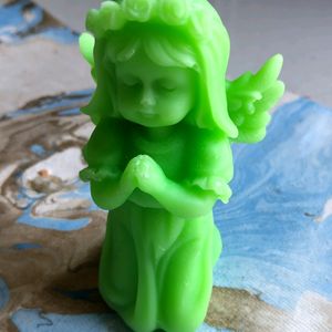 Angel Girl Scented Candle (Green)💚