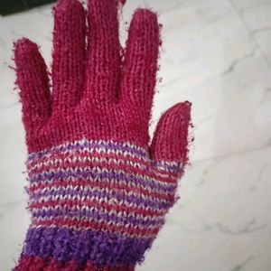 Knitted Hand gloves