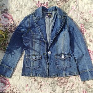 ✨Sale✨ Denim Jacket