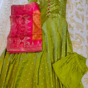 Green Kurta Set