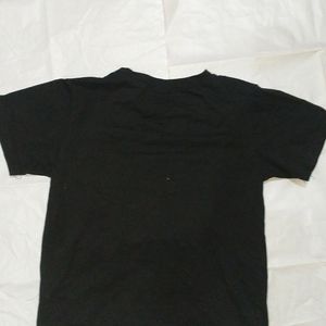 4-6yrs Black T-shirt